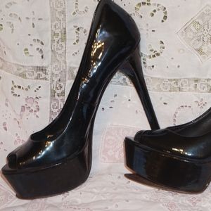 Brian Atwood black oily Bambola size 8 patent
